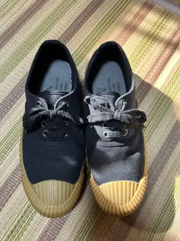 RNA 밀리터리 스니커즈