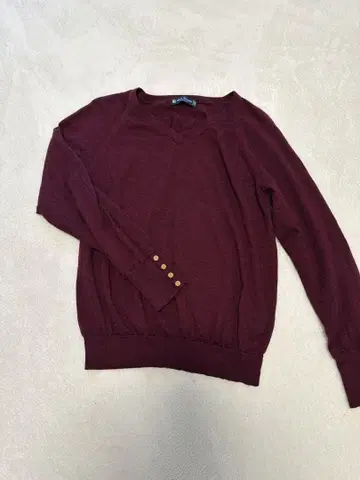 [ 새상품급 ] 아마카 AMACA 버건디 보르도 골드 버튼 스웨터 38