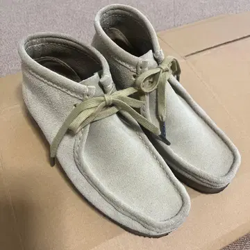 [Clarks originals ] 왈라비 23.5 스웨이드 클락스