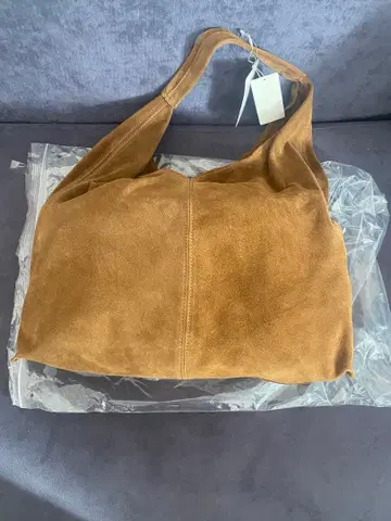 AULENTTI 스웨이드 토트백