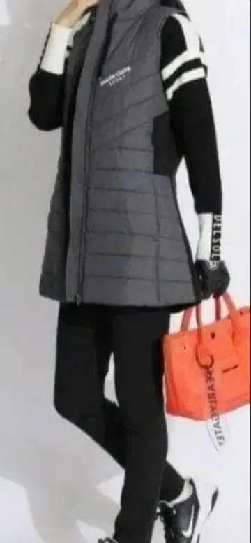 [ LL 사이즈 ] 마리끌레르 스포르 골프 충전솜 롱 베스트 튜닉 블랙