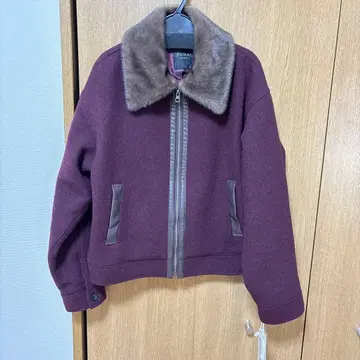 이탈리아 소재 울 혼방 집업 자켓 보르도