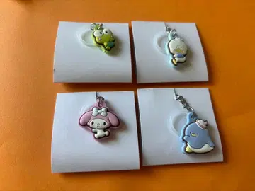 산리오 캐릭터즈 더블 참 4개 세트