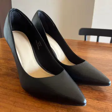 블랙 스틸레토 펌프스 24.5cm