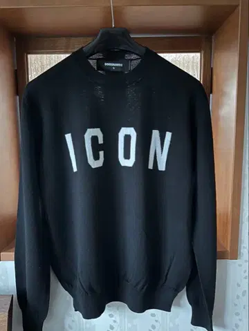 DSQUARED2 ICON 로고 블랙 스웨터