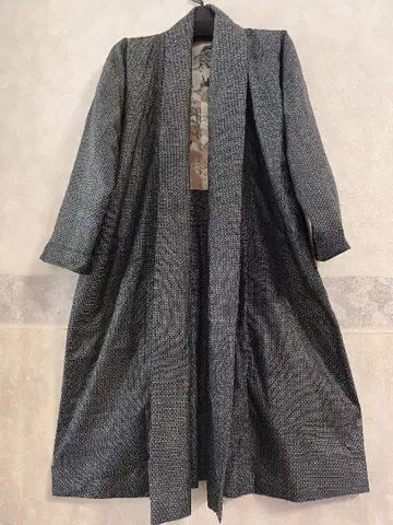 기모노 리메이크 순수 실크  겉옷으로 만든 코트