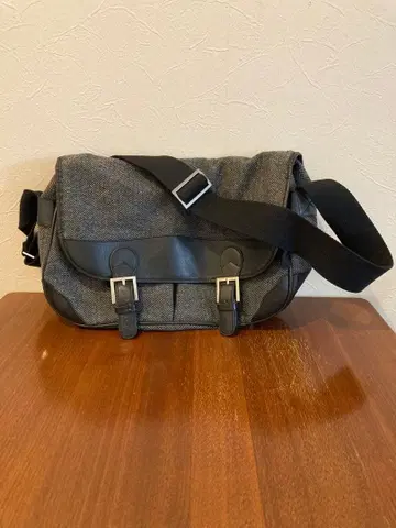 BRITISH GREEN 숄더백