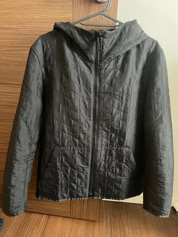 블랙 퀼팅 후드 부착 자켓