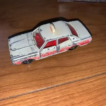 토미카 닛산 세드릭 2800SGL 택시 No.13 1/65