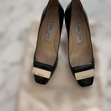 JIMMY CHOO 블랙 하이힐