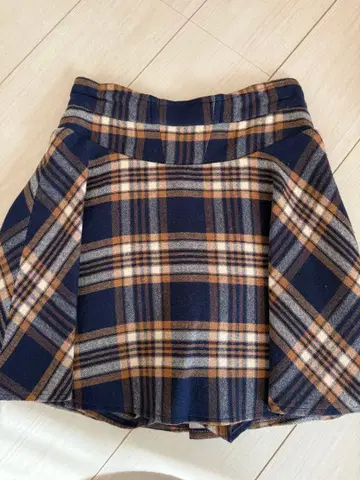 snidel 체크 무늬 플레어 스커트