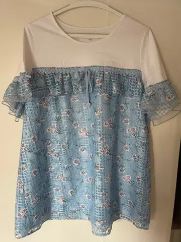 미사용 새상품 슈퍼 뷰티 꽃무늬 절개 튜닉 44 사이즈