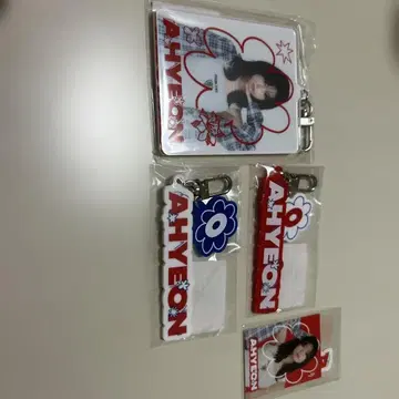 아현 AHYEON 키링 스티커