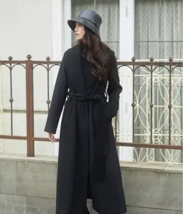 EmiriaWiz 에밀리아 위즈 숄카라 울 코트 블랙 S