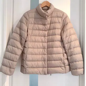 유니클로 울트라 라이트 다운 자켓 베이지 L 수납 가방 포함