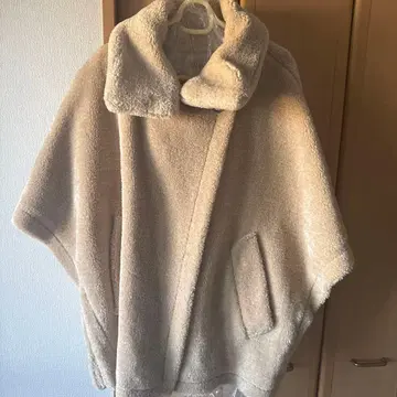 COCO DEAL 베이지 판초 케이프 코트 사이즈 2