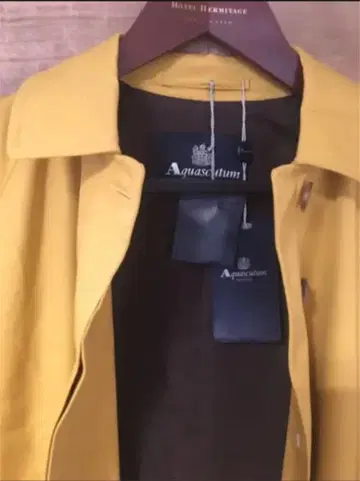 [ 컨디션 최상 ] 아쿠아 스큐텀/여성용 코트