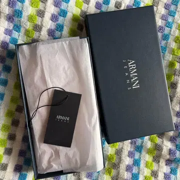 ARMANI JEANS 에나멜 장지갑 핑크