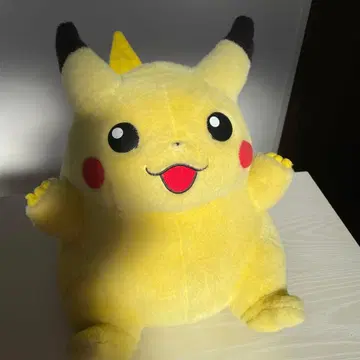 [ 메루카리 초특가 기간 한정 ] TOMY 피카츄 봉제 인형 등신대
