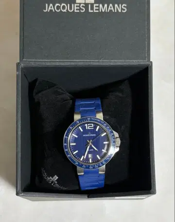 JACQUES LEMANS 파랑 실리콘 밴드 손목시계