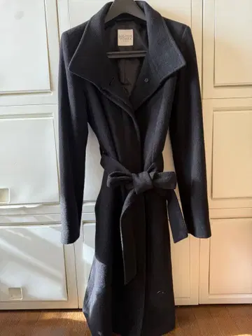 비즈니스 코트 스탠드 카라 앵커우먼