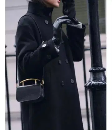 [ 택 포함 미사용 새상품 ] ZARA 자라 메탈 핸들 핸드백 숄더 블랙