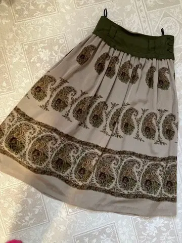 일본제. 스커트. 허리 66 사이즈입니다.