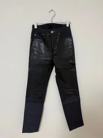 [ 새상품급 ] UNITED TOKYO 데님 가죽 콤비 팬츠 슬림 핏