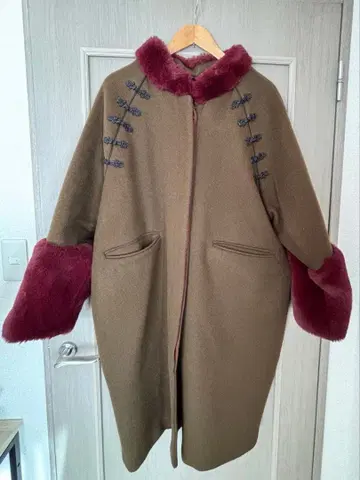 PAMEO POSE 만다린 코쿤 코트 카키