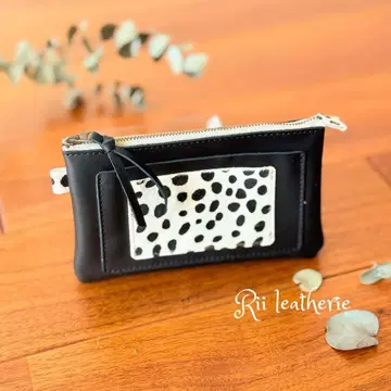 매트 블랙 x 송치 달마시안 패턴 지퍼 파우치 10 x 17cm