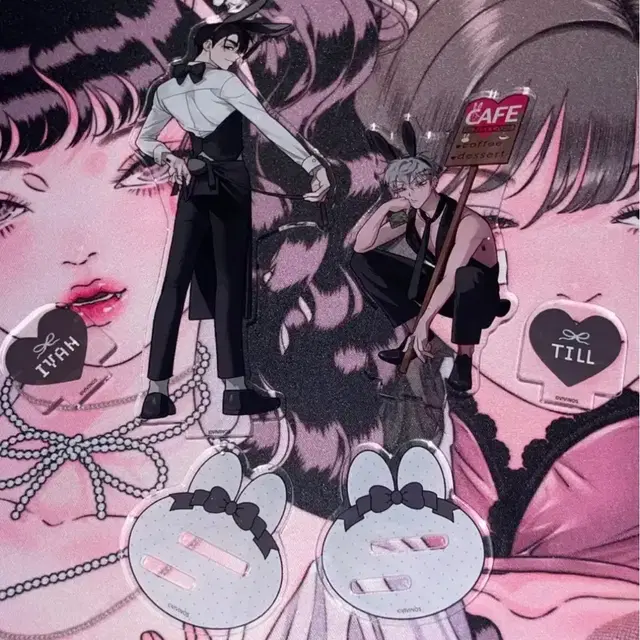 에이스테 바니스테 아크릴 스탠드 이반 틸