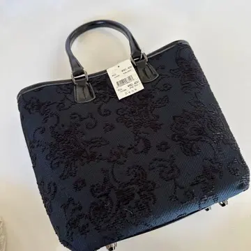 르네 블랙 토트백 체크 무늬와 실크 스카프