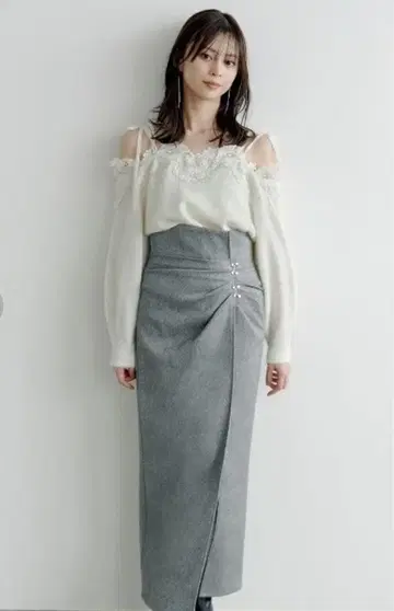 SNIDEL 드레이프 타이트 후크 스커트