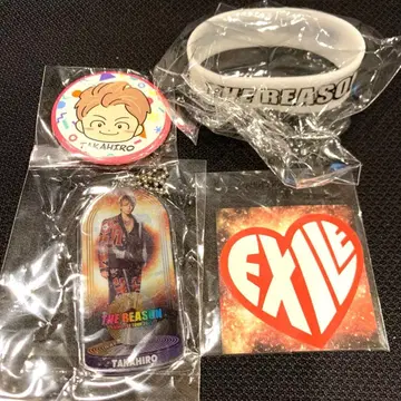 TAKAHIRO 클리어 참 캔뱃지