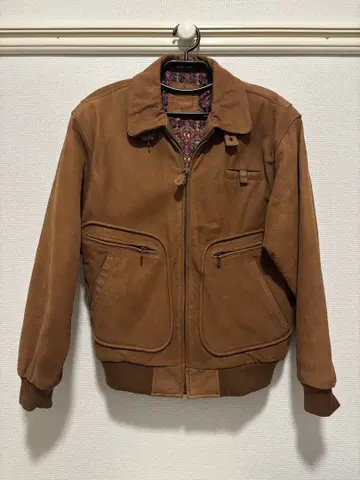 브라운 스웨이드풍 자켓