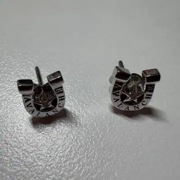 [ 미사용 ] AVALANCHE 실버 귀걸이 (호스슈, 말발굽)