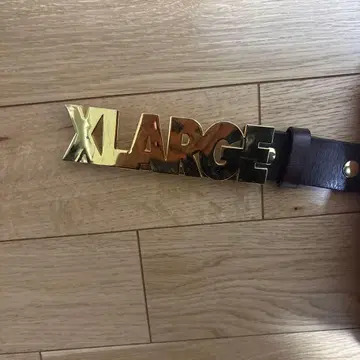 XLARGE 골드 로고 버클 벨트