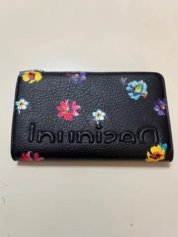 데시구알 꽃무늬 이단 접이식 지갑