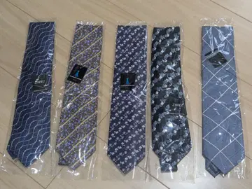 넥타이 세트 17개