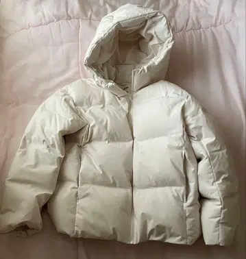 유니클로 심리스 다운 후드티 XL