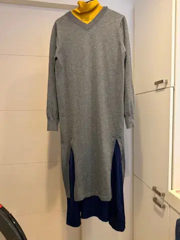 UN 3D 그레이 네이비 슬릿 원피스 36