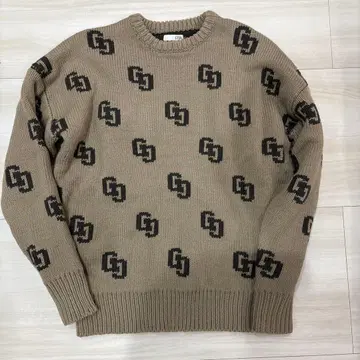 GYDA 로고 패턴 긴팔 니트 스웨터