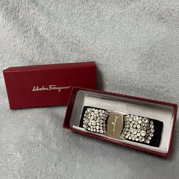 Salvatore Ferragamo 비쥬 머리핀