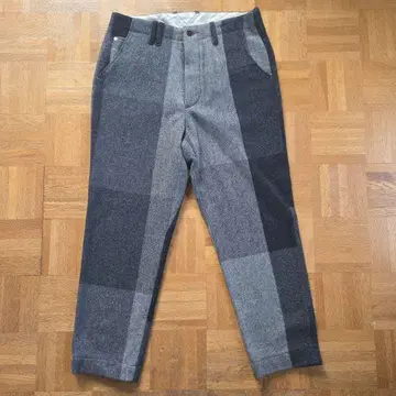 ANACHRONORM 울 테이퍼드 팬츠