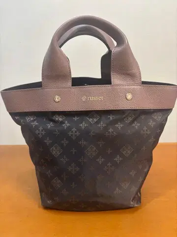 russet 다크 브라운 토트백