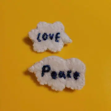 No.14 LOVE.Peace 말풍선형 브로치(화이트)