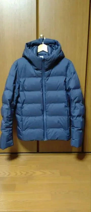 UNIQLO 심리스 다운 자켓 M