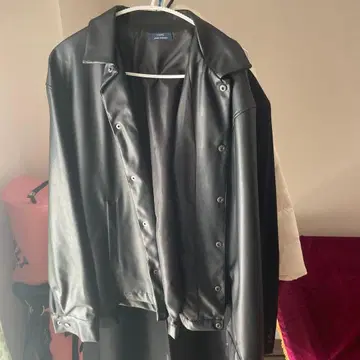 URBAN RESEARCH 블랙 버튼 가죽 자켓