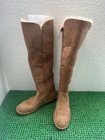 브라운 무스탕 롱 부츠