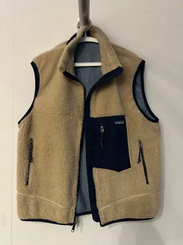 Patagonia 레트로X 베스트 베이지 x 네이비 USA L 사이즈